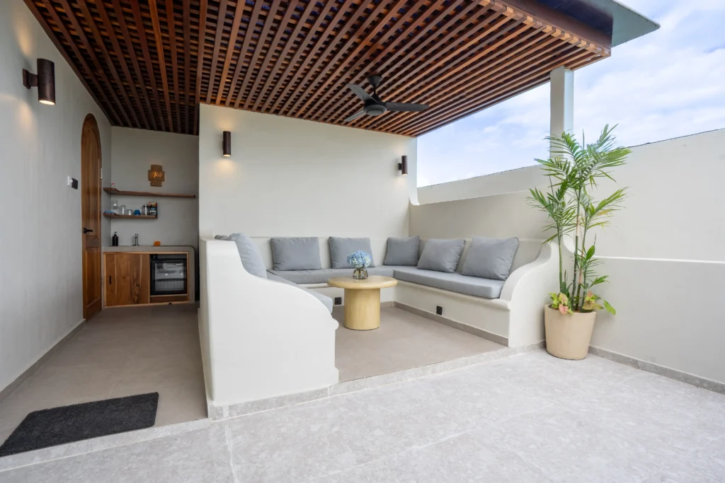 SKY09457-HDR_1_11zon