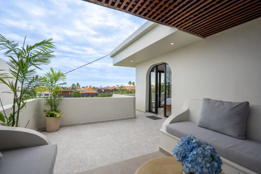 SKY09466-HDR-2_2_11zon