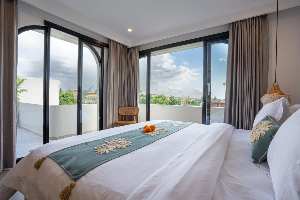 SKY09544-HDR_4_11zon